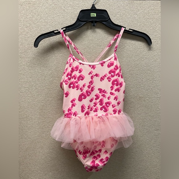 🌾 ⭐️ TUCKER + TATE One-Piece Swimsuit - Picture 1 of 4